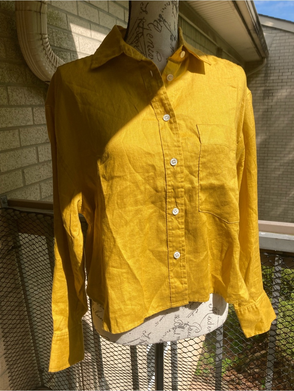 Banana Republic 100% Linen Golden Yellow Button Down Collared Cropped Blouse NEW